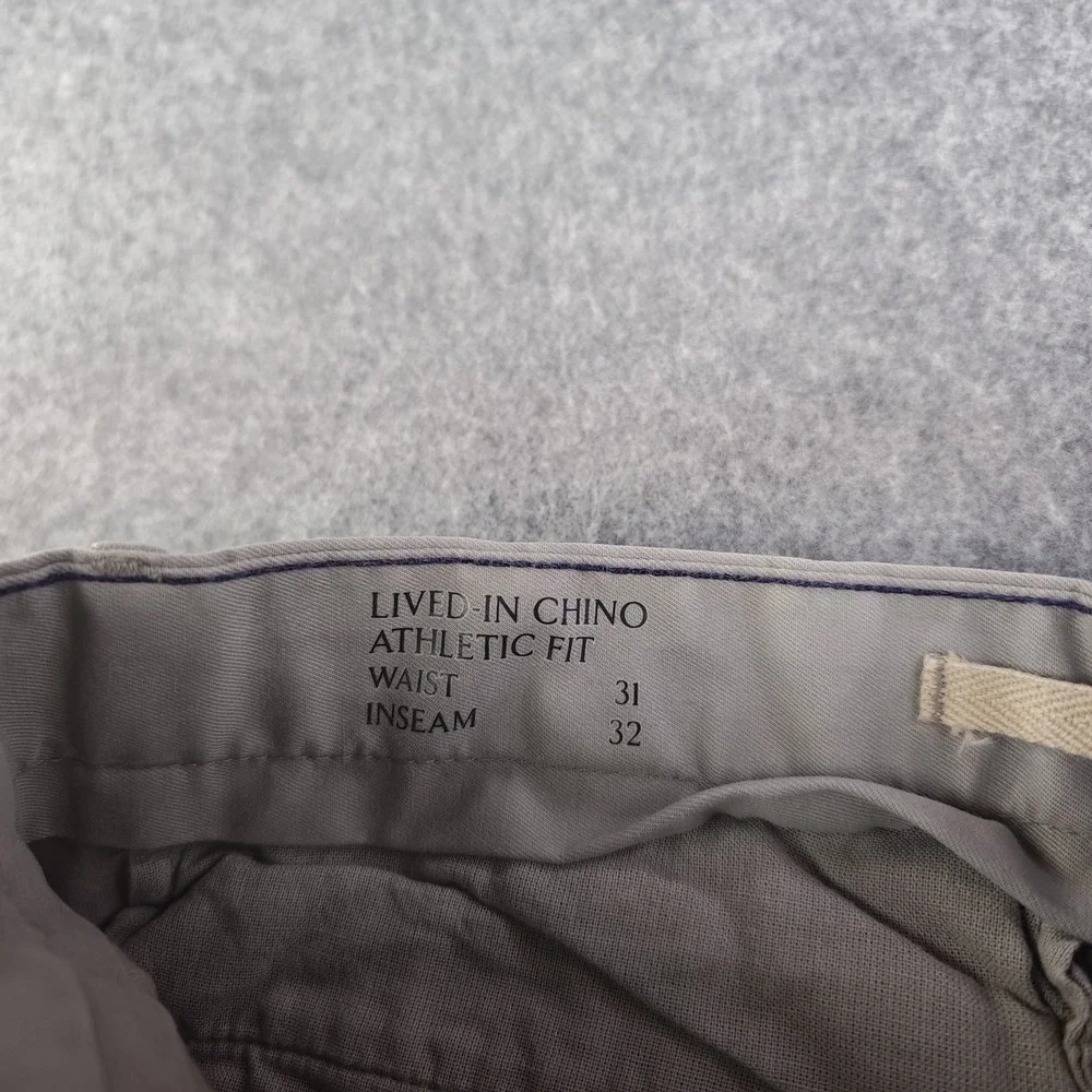 Banana Republic Lived In Chino Pants Mens 31x32 Athletic Fit Gray Flat Front